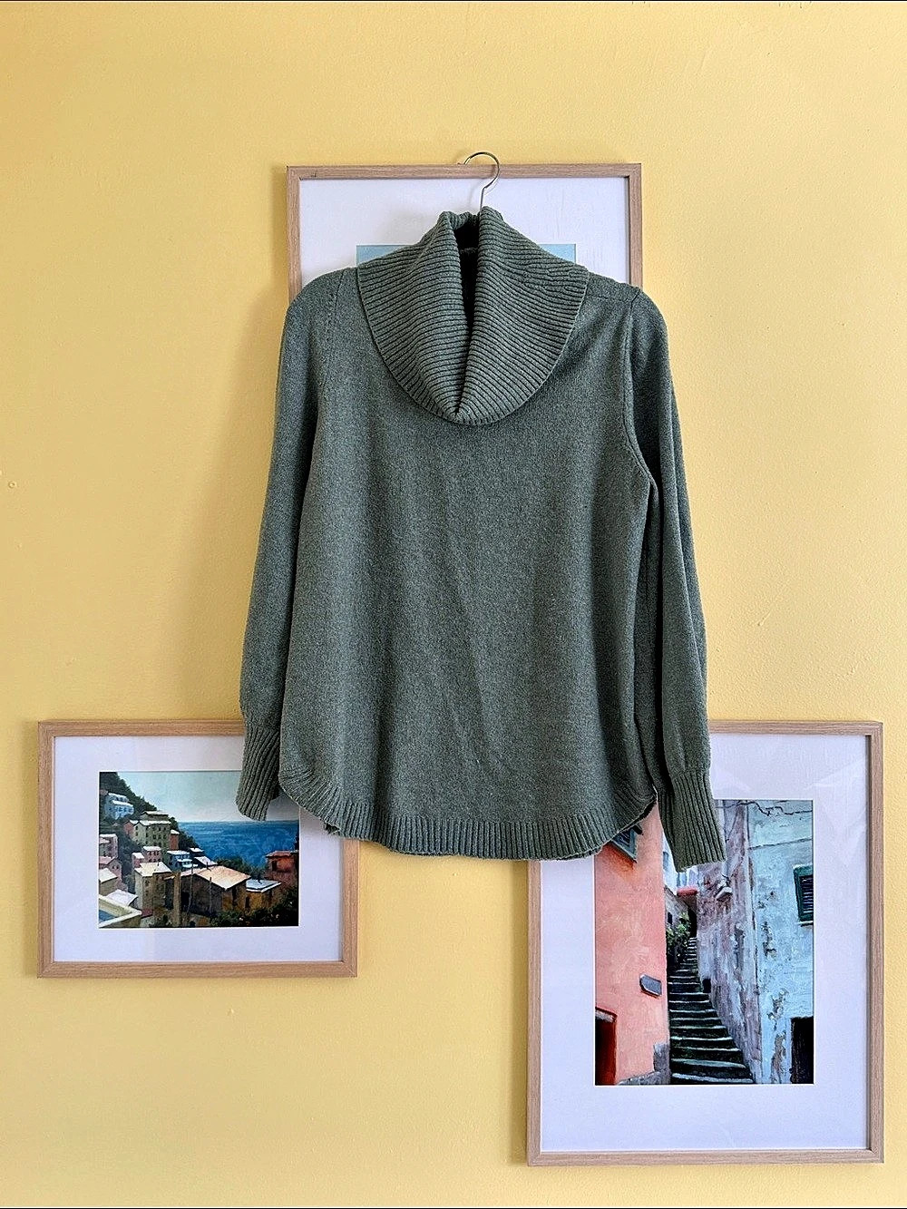 Tahari Cowl Neck Sweater in Green Size Large